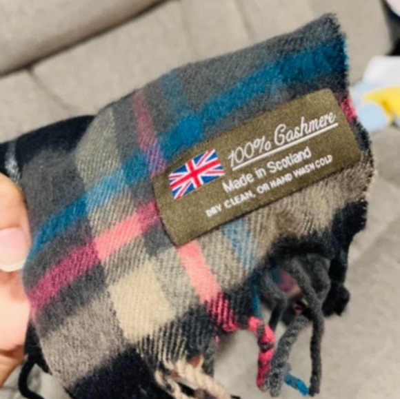 Cashmere unisex scarf like new - Picture 1 of 6